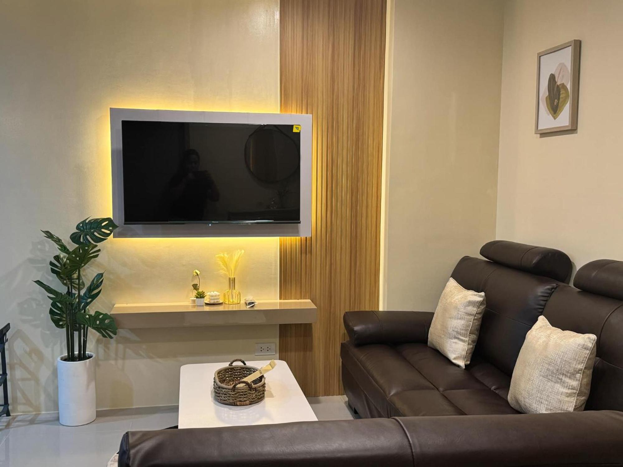 Condo 801 Bernwood Tower Iloilo Exterior foto